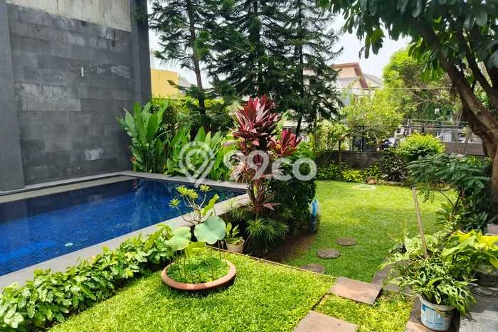 Hunian Minimalis dengan LT 636m2 & LB 1000m2 Disewakan di Pondok Indah Hunian Minimalis dengan LT 636m2 & LB 1000m2 Disewakan di Pondok Indah