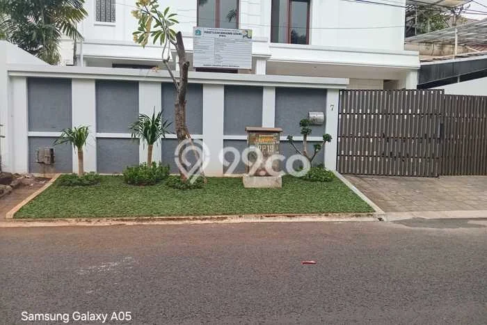 Rumah sewa siap huni 5 KT di Pondok Indah, Jakarta Selatan Rumah sewa siap huni 5 KT di Pondok Indah, Jakarta Selatan