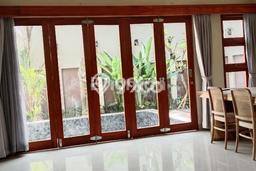 Sewa Rumah Harga Terjangkau di Canggu Badung Punya 3 Kamar Tidur Sewa Rumah Harga Terjangkau di Canggu Badung Punya 3 Kamar Tidur