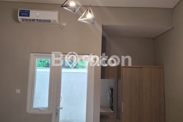 Disewakan! Rumah 1 Kamar Tidur &
1 Kamar Mandi di Nusa Dua, Badung Disewakan! Rumah 1 Kamar Tidur &
1 Kamar Mandi di Nusa Dua, Badung