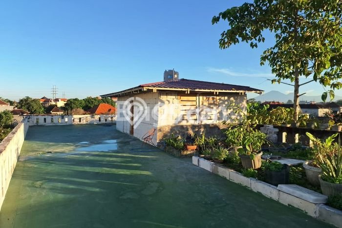 Disewakan! Rumah 4 Kamar Tidur &
4 Kamar Mandi di Dalung Permai, Denpasar Disewakan! Rumah 4 Kamar Tidur &
4 Kamar Mandi di Dalung Permai, Denpasar