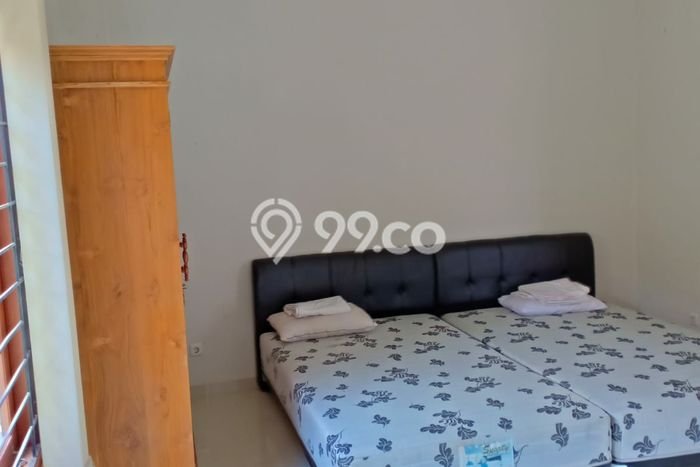 Disewakan! Rumah 4 Kamar Tidur &
4 Kamar Mandi di canggu, Badung Disewakan! Rumah 4 Kamar Tidur &
4 Kamar Mandi di canggu, Badung