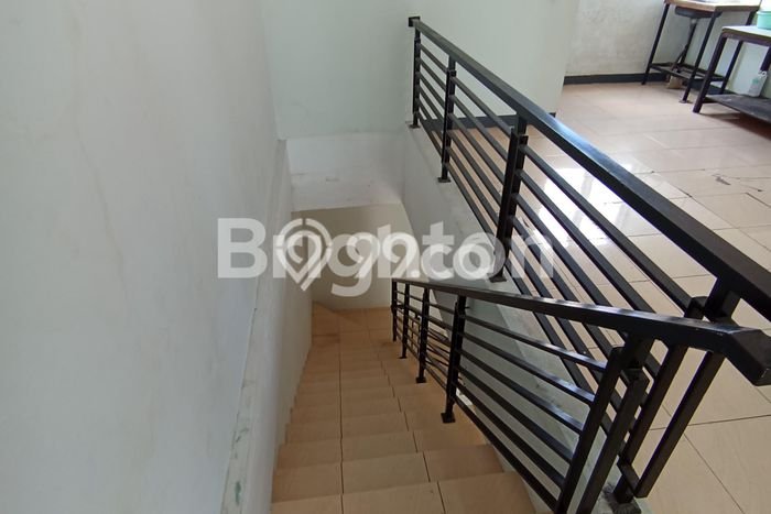 Area Ramai! Ruko Dijual di Denpasar Barat untuk Bisnis Luas Bangunan 170m2 Area Ramai! Ruko Dijual di Denpasar Barat untuk Bisnis Luas Bangunan 170m2