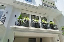 Rumah Luxury Modern Tanpa Renovasi di Radio Dalam Jakarta Selatan Rumah Luxury Modern Tanpa Renovasi di Radio Dalam Jakarta Selatan