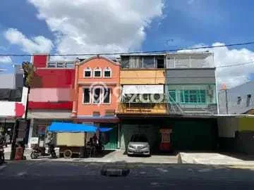 Unit Ruko Disewakan di Duri Kosambi di Area Ramai & Strategis Unit Ruko Disewakan di Duri Kosambi di Area Ramai & Strategis
