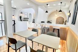 Kost Dijual di Tomang dengan 21 KT dan Luas 360m2 Kost Dijual di Tomang dengan 21 KT dan Luas 360m2