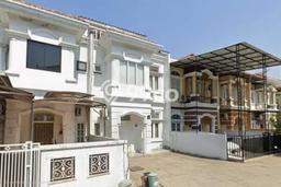 For Sale Rumah Mewah Exclusive di Cengkareng, Jakarta Barat For Sale Rumah Mewah Exclusive di Cengkareng, Jakarta Barat