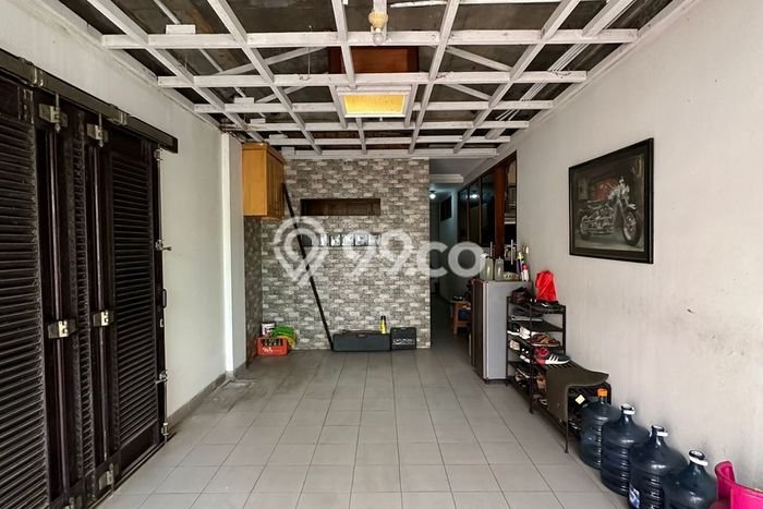 Hunian Mewah LB 180m2 Siap Huni Desain Elegan di Pulomas, Jakarta Timur Hunian Mewah LB 180m2 Siap Huni Desain Elegan di Pulomas, Jakarta Timur