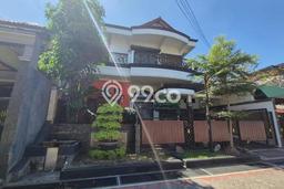 Ready to Use! Luxury House LT 272m2 Desain Elegan di Kebonsari Ready to Use! Luxury House LT 272m2 Desain Elegan di Kebonsari