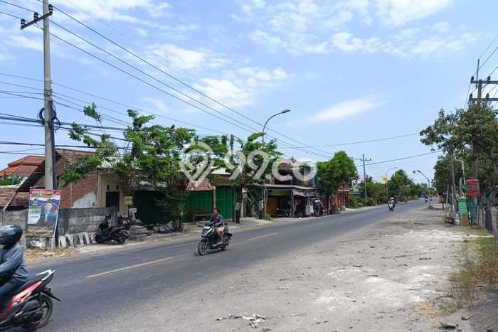 Pabrik disewakan di Driyorejo Gresik dengan luas bangunan 1586m2 Pabrik disewakan di Driyorejo Gresik dengan luas bangunan 1586m2