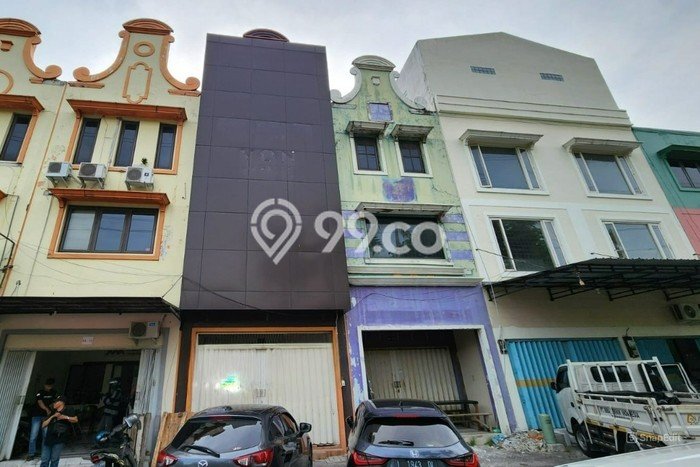 Ruko Dijual di Dukuh Pakis Surabaya dengan LB 223m2 Ruko Dijual di Dukuh Pakis Surabaya dengan LB 223m2
