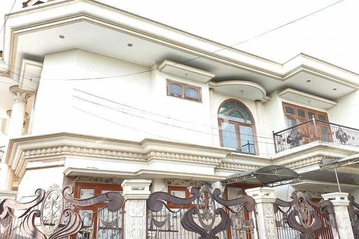 Best Deal Hunian Mewah Ideal dan Luas di Wiyung, Surabaya Best Deal Hunian Mewah Ideal dan Luas di Wiyung, Surabaya
