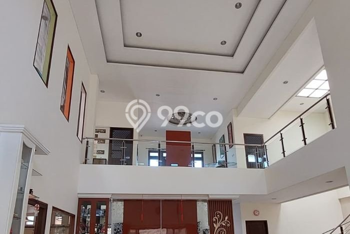 Dijual Rumah Premium dengan Fasilitas Sekitar Komplit di Sukolilo, Surabaya Dijual Rumah Premium dengan Fasilitas Sekitar Komplit di Sukolilo, Surabaya