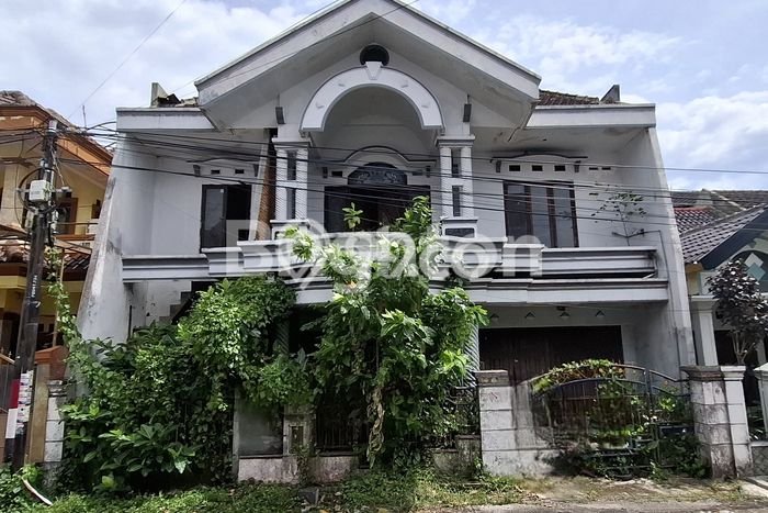 Rumah Luas Asri 3 KT Siap Pakai di Araya Malang Rumah Luas Asri 3 KT Siap Pakai di Araya Malang