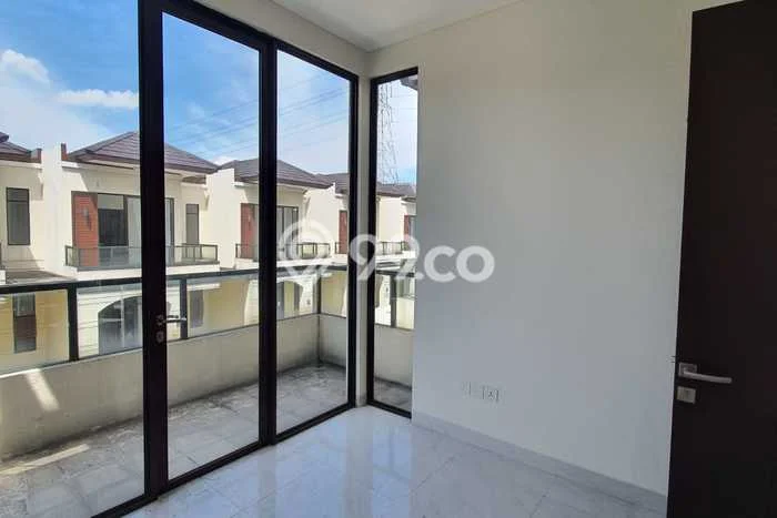 Rumah Strategis Modern Lb 79m2 di Sindang Jaya, Tangerang Rumah Strategis Modern Lb 79m2 di Sindang Jaya, Tangerang