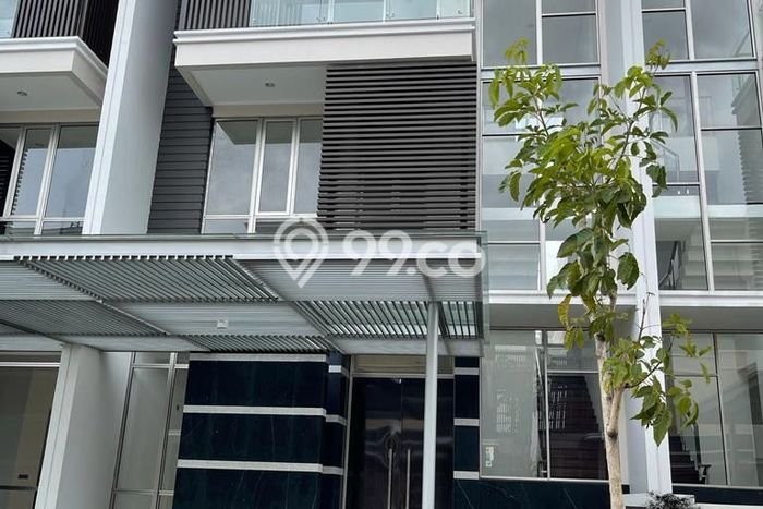 Rumah Elit Modern Tanpa Renovasi di Pantai Indah Kapuk Jakarta Utara Rumah Elit Modern Tanpa Renovasi di Pantai Indah Kapuk Jakarta Utara