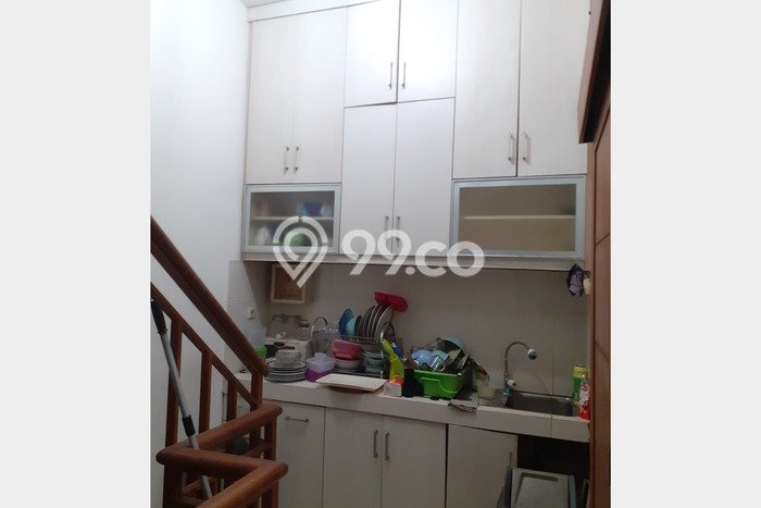Ruko Bagus Dijual LB 180m2 Lokasi Strategis Jakarta Selatan Area Cocok untuk Berbisnis Ruko Bagus Dijual LB 180m2 Lokasi Strategis Jakarta Selatan Area Cocok untuk Berbisnis