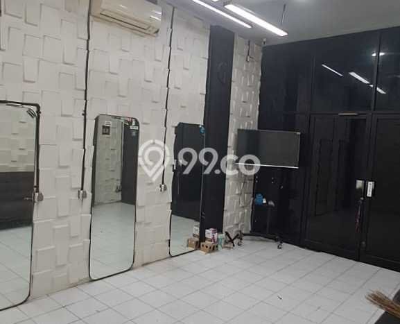 Disewakan Ruko di Pusat Kota Jakarta Selatan Ramai Strategis Disewakan Ruko di Pusat Kota Jakarta Selatan Ramai Strategis