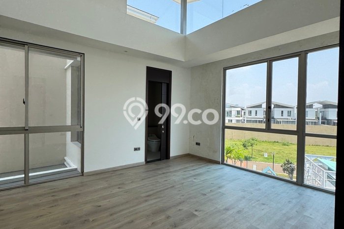 Rumah Kondisi Baik Disewakan di Golf Island, Jakarta Utara LT 300m2, LB 300m2 Rumah Kondisi Baik Disewakan di Golf Island, Jakarta Utara LT 300m2, LB 300m2
