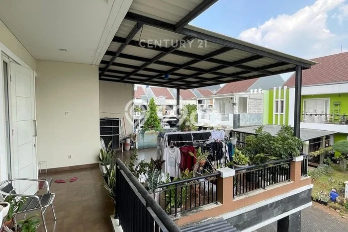 Rumah Eksklusif Siap Huni LT 200m2 di Tapos, Depok Rumah Eksklusif Siap Huni LT 200m2 di Tapos, Depok