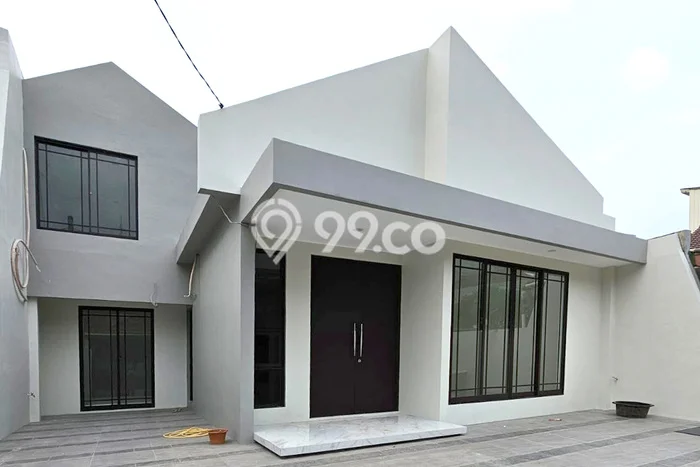 Dijual Rumah Mewah Elegan Dengan View Cantik di Meruya, Jakarta Barat Dijual Rumah Mewah Elegan Dengan View Cantik di Meruya, Jakarta Barat