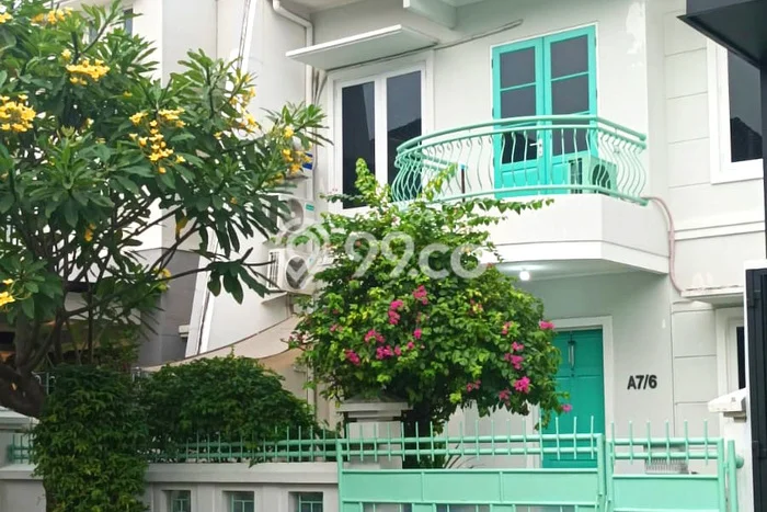 Rumah Elit LB 120m2 Siap Pakai Desain Elegan di Puri Media, Jakarta Barat Rumah Elit LB 120m2 Siap Pakai Desain Elegan di Puri Media, Jakarta Barat