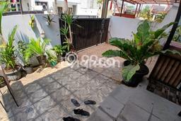 Rumah Modern 3 KT di Meruya Jakarta Barat Unfurnished Rumah Modern 3 KT di Meruya Jakarta Barat Unfurnished