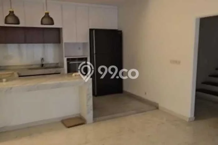 Hunian Minimalis dengan LT 440m2 & LB 300m2 Dikontrakkan di Tanjung Duren Hunian Minimalis dengan LT 440m2 & LB 300m2 Dikontrakkan di Tanjung Duren