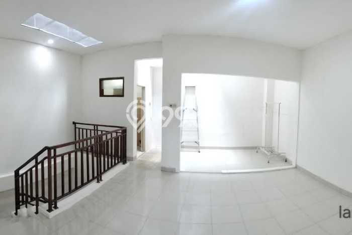 Rumah Sewa Jakarta Barat LT 90m2 LB 140m2 Area Duri Kepa Rumah Sewa Jakarta Barat LT 90m2 LB 140m2 Area Duri Kepa