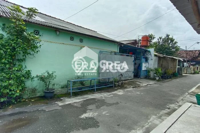 Dijual Tanah di Laweyan Surakarta Luas 224m2 SHM Dijual Tanah di Laweyan Surakarta Luas 224m2 SHM