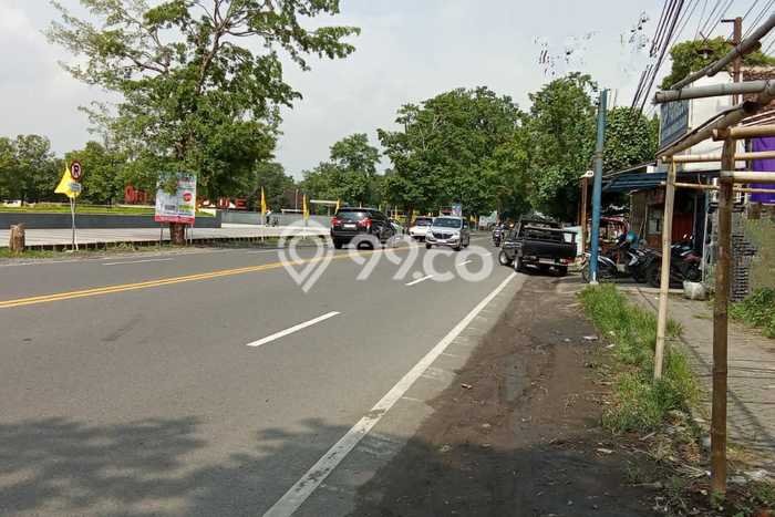 Kavling Tanah Dijual di Colomadu, Karanganyar, Luas 246m2 Area Strategis Kavling Tanah Dijual di Colomadu, Karanganyar, Luas 246m2 Area Strategis