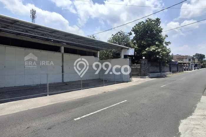 Unit Gudang Paling Strategis di Sleman Sleman dengan LB 180m2 Unit Gudang Paling Strategis di Sleman Sleman dengan LB 180m2