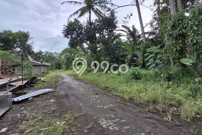 Kavling Tanah Dijual di Ngaglik, Sleman, Luas 1835m2 Area Strategis Kavling Tanah Dijual di Ngaglik, Sleman, Luas 1835m2 Area Strategis