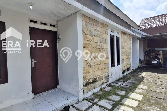 Rumah Kost untuk Dijual di Ngaglik dengan 4 KT, 4 KM, Luas 100m2 Rumah Kost untuk Dijual di Ngaglik dengan 4 KT, 4 KM, Luas 100m2