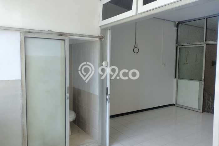 Ruko Dijual di Surakarta LT 65m2 & LB 110m2 Lokasi Terbaik! Ruko Dijual di Surakarta LT 65m2 & LB 110m2 Lokasi Terbaik!