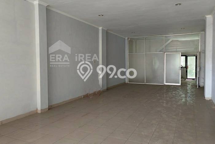 Ruko untuk disewa di Gedong Tengen punya LT 150m2 & LB 200m2 harga sewa kompetitif Ruko untuk disewa di Gedong Tengen punya LT 150m2 & LB 200m2 harga sewa kompetitif