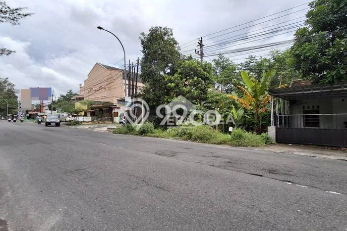 Kavling Tanah Dijual di Ngaglik, Sleman, Luas 1835m2 Area Strategis Kavling Tanah Dijual di Ngaglik, Sleman, Luas 1835m2 Area Strategis