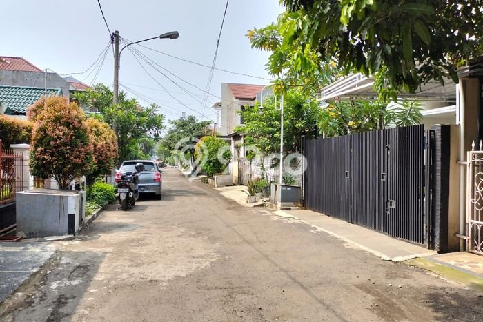 Dijual Hunian Rumah Terawat 3 Kamar di Tanah Sareal, Bogor Dijual Hunian Rumah Terawat 3 Kamar di Tanah Sareal, Bogor