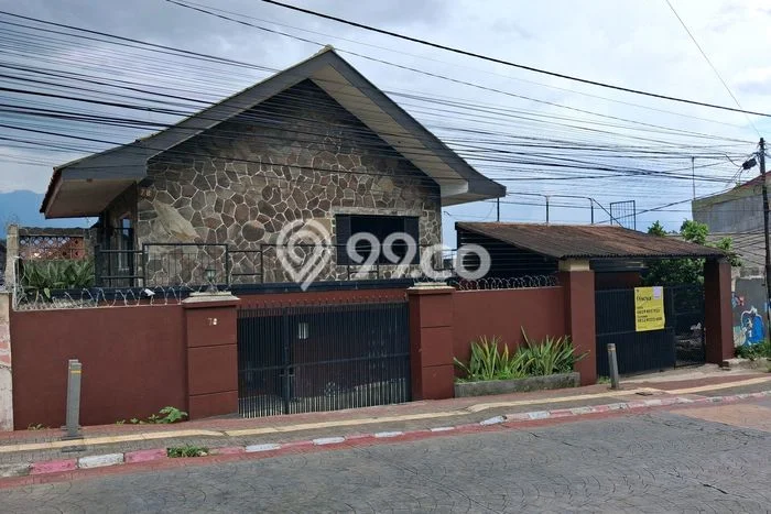 Rumah Cantik Siap Huni Di Bogor Tengah Luas 250m2 Aman Rumah Cantik Siap Huni Di Bogor Tengah Luas 250m2 Aman