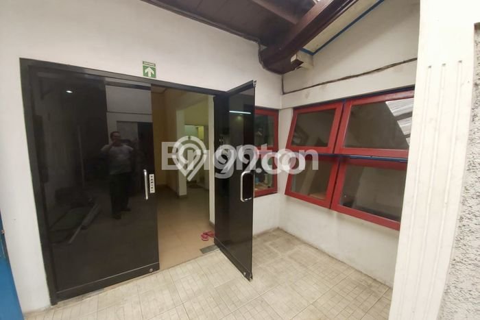 Tanah Komersial Dijual di Pesanggrahan Jakarta Selatan 402m2 Tanah Komersial Dijual di Pesanggrahan Jakarta Selatan 402m2