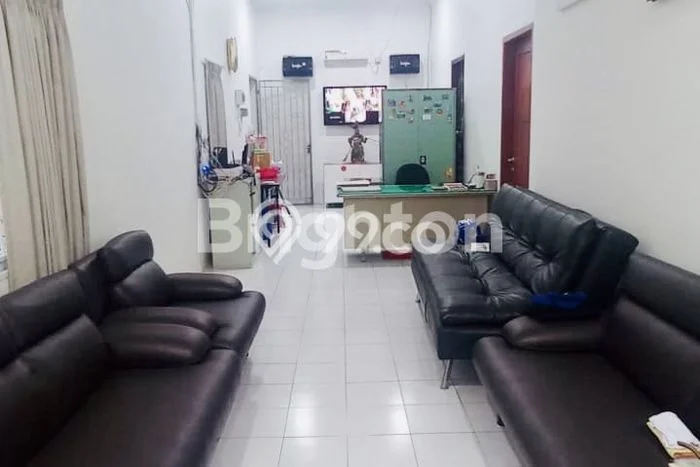 Jual Rumah Luas Elegan Dengan View Eksklusif di Tanjung Duren, Jakarta Barat Jual Rumah Luas Elegan Dengan View Eksklusif di Tanjung Duren, Jakarta Barat