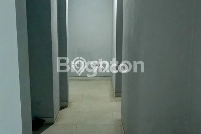 Hunian Mewah Dijual LT 240m2 di Matraman, Jakarta Timur Hunian Mewah Dijual LT 240m2 di Matraman, Jakarta Timur