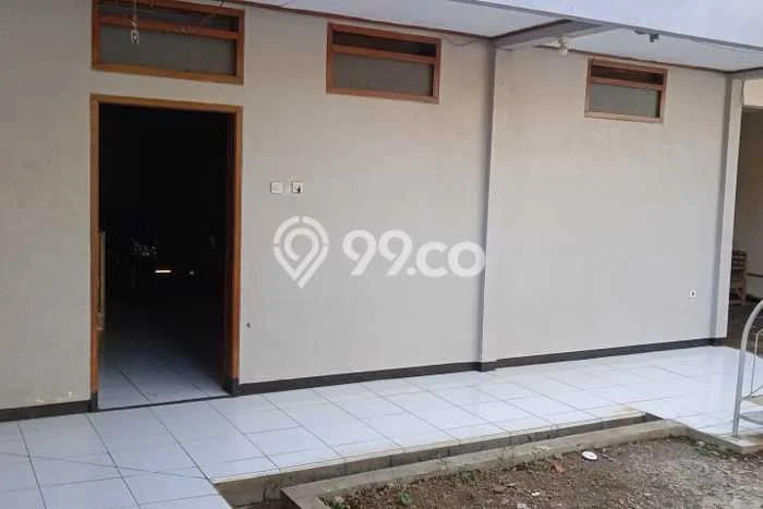 Lokasi Strategis! Dijual Ruko Bisnis di Bojongsoang, Bandung Kondisi Baik Lokasi Strategis! Dijual Ruko Bisnis di Bojongsoang, Bandung Kondisi Baik