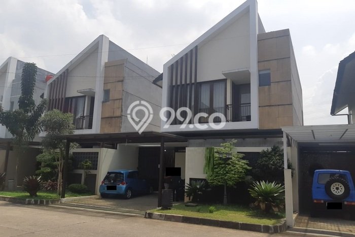 For Sale! Luxury House LT 180m2 Desain Elegan di Buah Batu For Sale! Luxury House LT 180m2 Desain Elegan di Buah Batu
