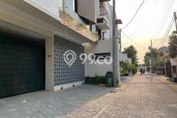 Lahan Dijual Lokasi Strategis di Yogyakarta dengan Luas 182m2 Lahan Dijual Lokasi Strategis di Yogyakarta dengan Luas 182m2