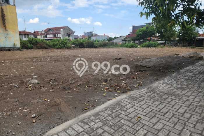 Lahan Dijual Lokasi Strategis di Yogyakarta dengan Luas 182m2 Lahan Dijual Lokasi Strategis di Yogyakarta dengan Luas 182m2
