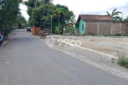Dijual Tanah di Ngaglik Sleman Luas 200m2 SHM Dijual Tanah di Ngaglik Sleman Luas 200m2 SHM