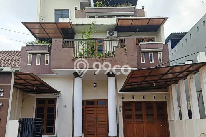 For Sale! Premium House LT 135m2 Desain Elegan di Caturtunggal For Sale! Premium House LT 135m2 Desain Elegan di Caturtunggal