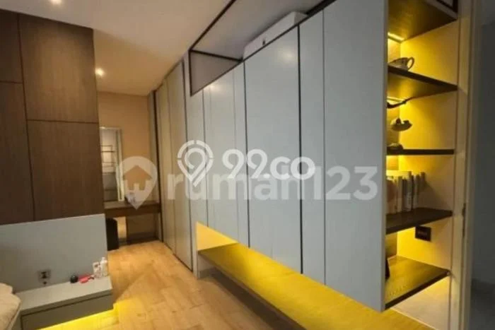 Dijual Rumah Mewah Megah Dengan View Cantik di Lidah Kulon, Surabaya Dijual Rumah Mewah Megah Dengan View Cantik di Lidah Kulon, Surabaya