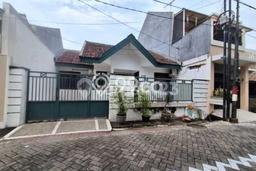 Dijual Rumah Strategis Bagus Punya 2 KT di Wiyung Surabaya SHM Dijual Rumah Strategis Bagus Punya 2 KT di Wiyung Surabaya SHM